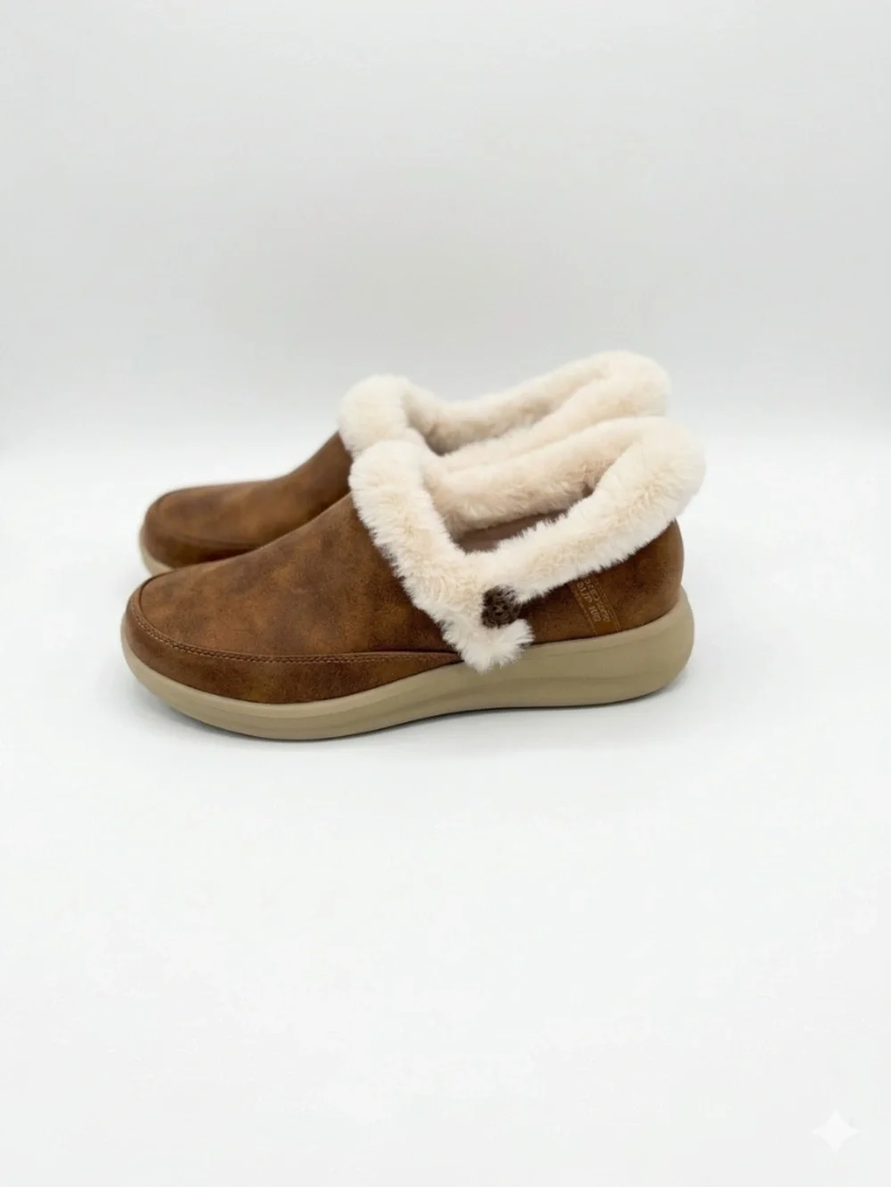 Skechers Slip-ins: Cozy Escape Faux-Fur Slippers | Size 8.5 - Picture 1 of 7